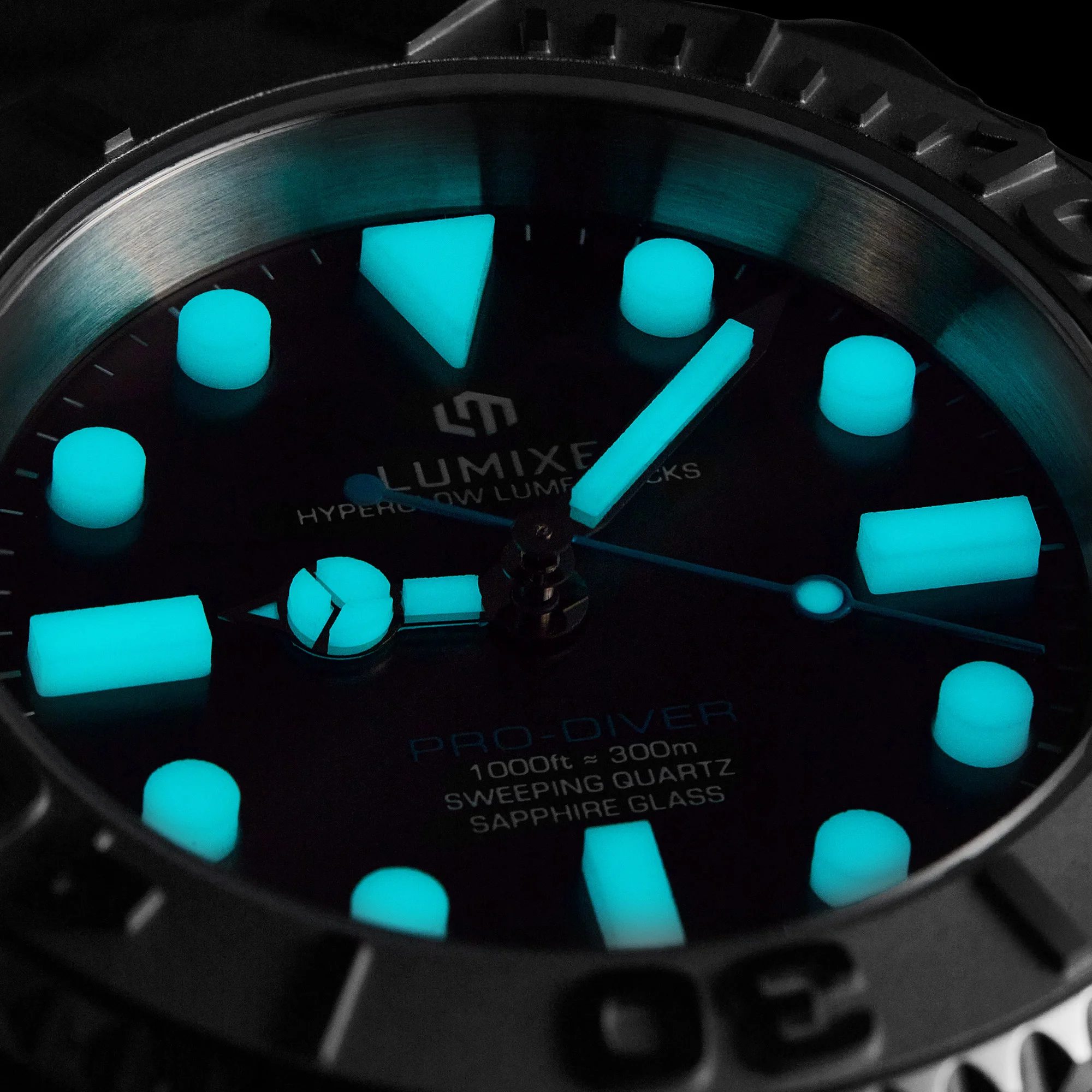 LUMIXE LX-01E Stainless Steel Watch Men's Business Leisure Quartz Watch Waterproof Outdoor Sports Watch HYPERGLOW LUME BLOCKS