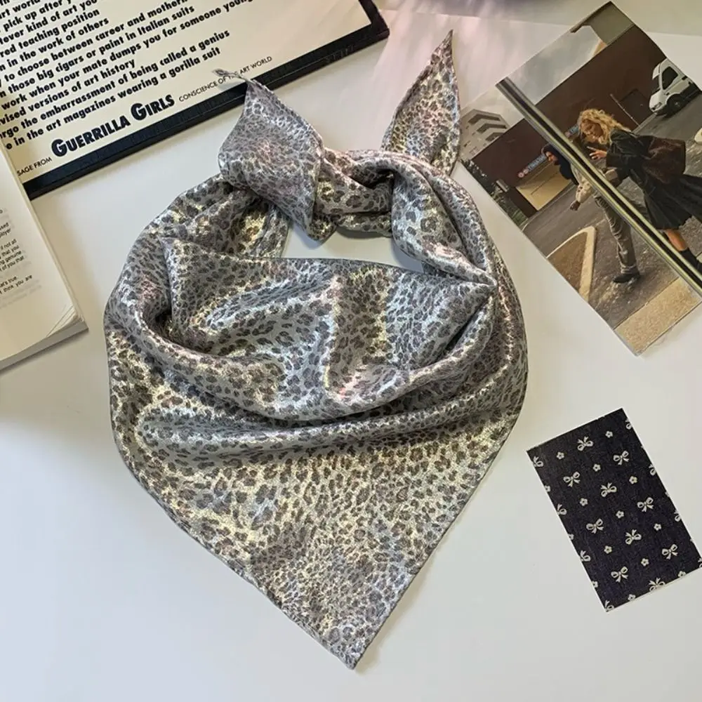 

Elegant Printed Triangle Scarf Y2K Spicy Girls Leopard Print Silk Scarf Korean Hip Hop Punk Bandana Beach