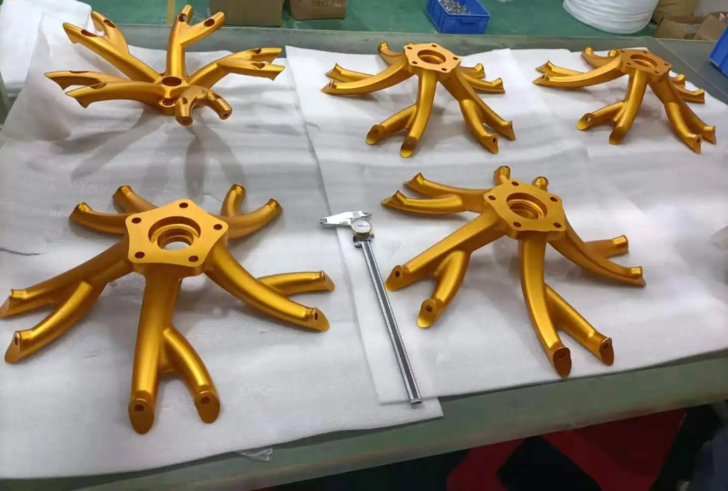 Custom CNC Machining 5 Axis Machine Wheel Hub 5 Axis Precision Hub Aluminum 5 Axis Milling Car Wheel Hub