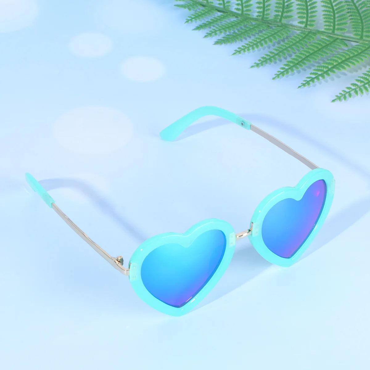 

Heart-Shaped Sunglasses Green Lightweight Durable Eyewear For Valentine'S Day Party Stage Performance Women Gift