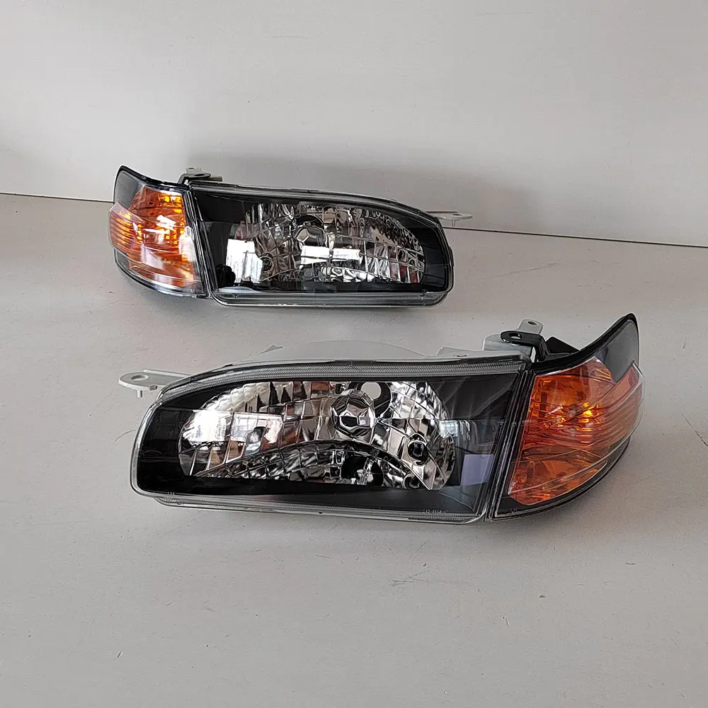 4PCS Car Front Headlights for Toyota Corolla Ae110 Ae111 1995 to 1997  Headlight