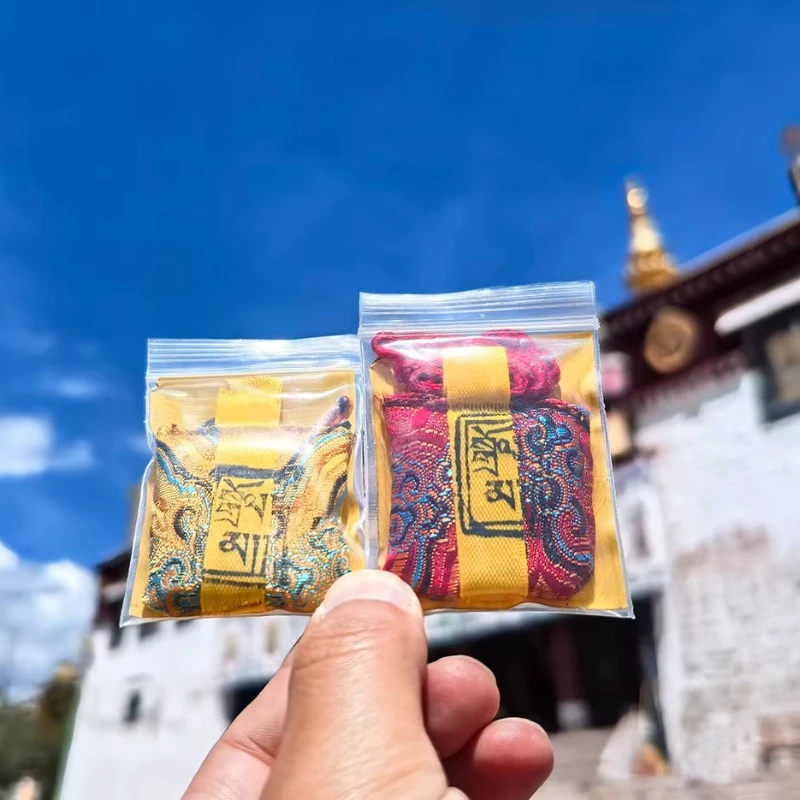 Traditional Cloth Bags Amulets Handcrafted Protection Beautiful Meaning Unique Style Featuring Ethnic Characteristics/Amulets