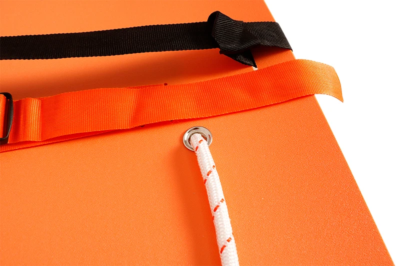 Sumber Daya Manual Gulungan Tandu Penyelamatan Multifungsi Oranye Ringan Portabel untuk Menyelamatkan Nyawa dan Pemadam Kebakaran di Luar Ruangan