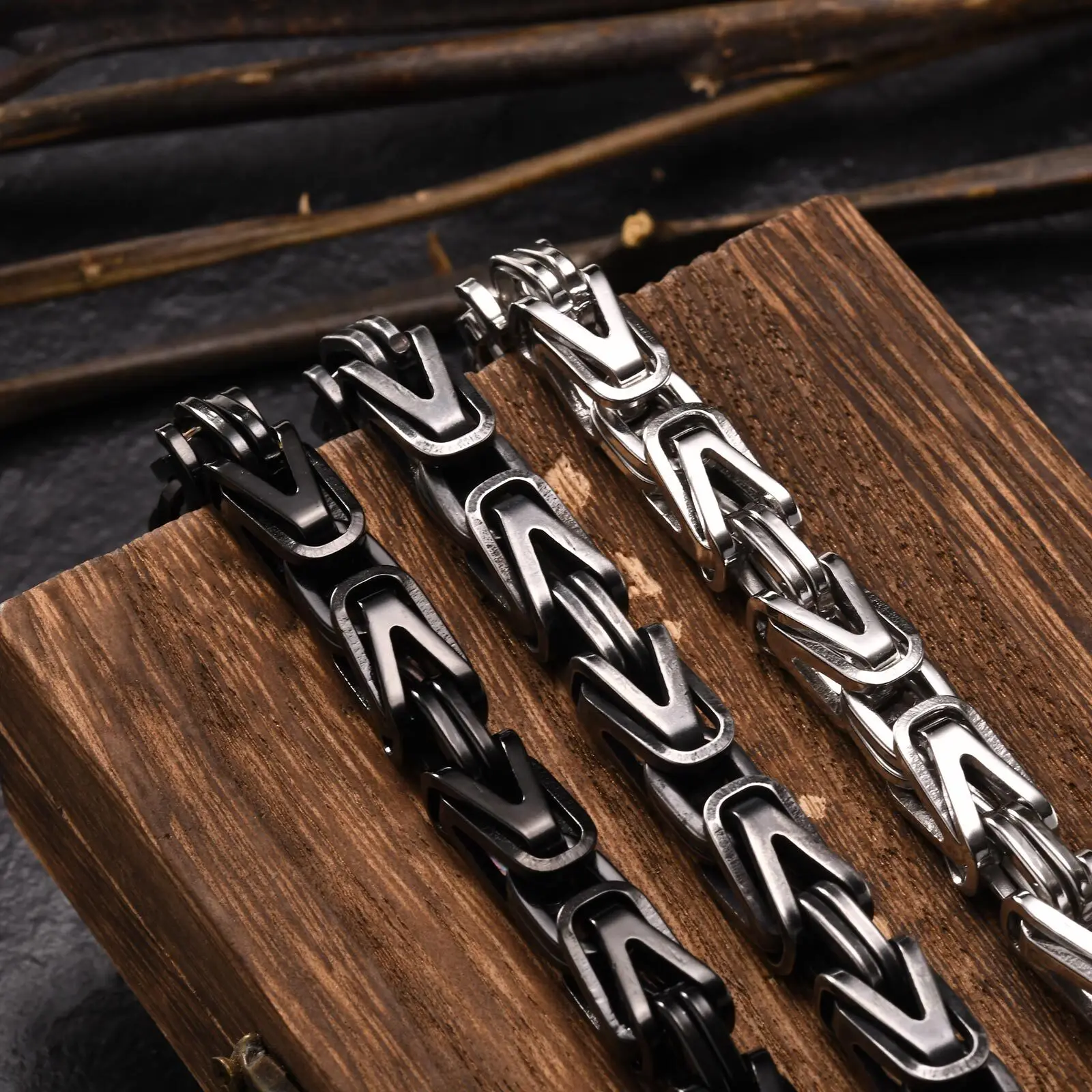 Vnox บุคลิกภาพ V รูป Byzantine CHAIN สร้อยข้อมือผู้ชาย,สีดําโบราณเงินสี 8 มม.สแตนเลส Links CHAIN สายรัดข้อมือ