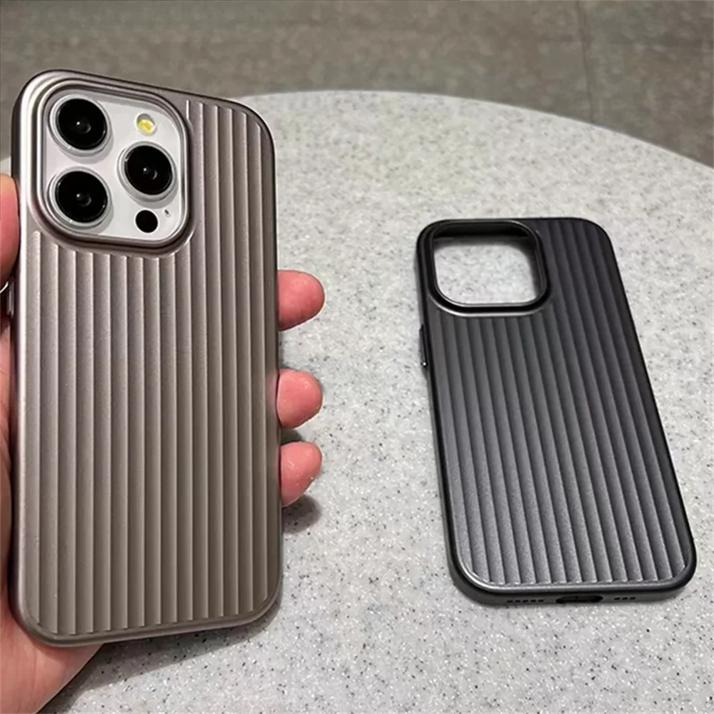 

Luxury Stripes Metallic Paint Armor Case For iPhone 16 15 14 13 12 11 17Pro Max Plus Shockproof Protective Slim Matte PC Funda