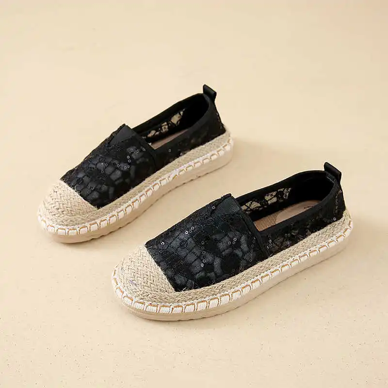 Synthetic Leather Light Women's Large Size 44 Boot White Basketball Woman Shoes Low Top Sneakers Sport Holiday Hit Boty