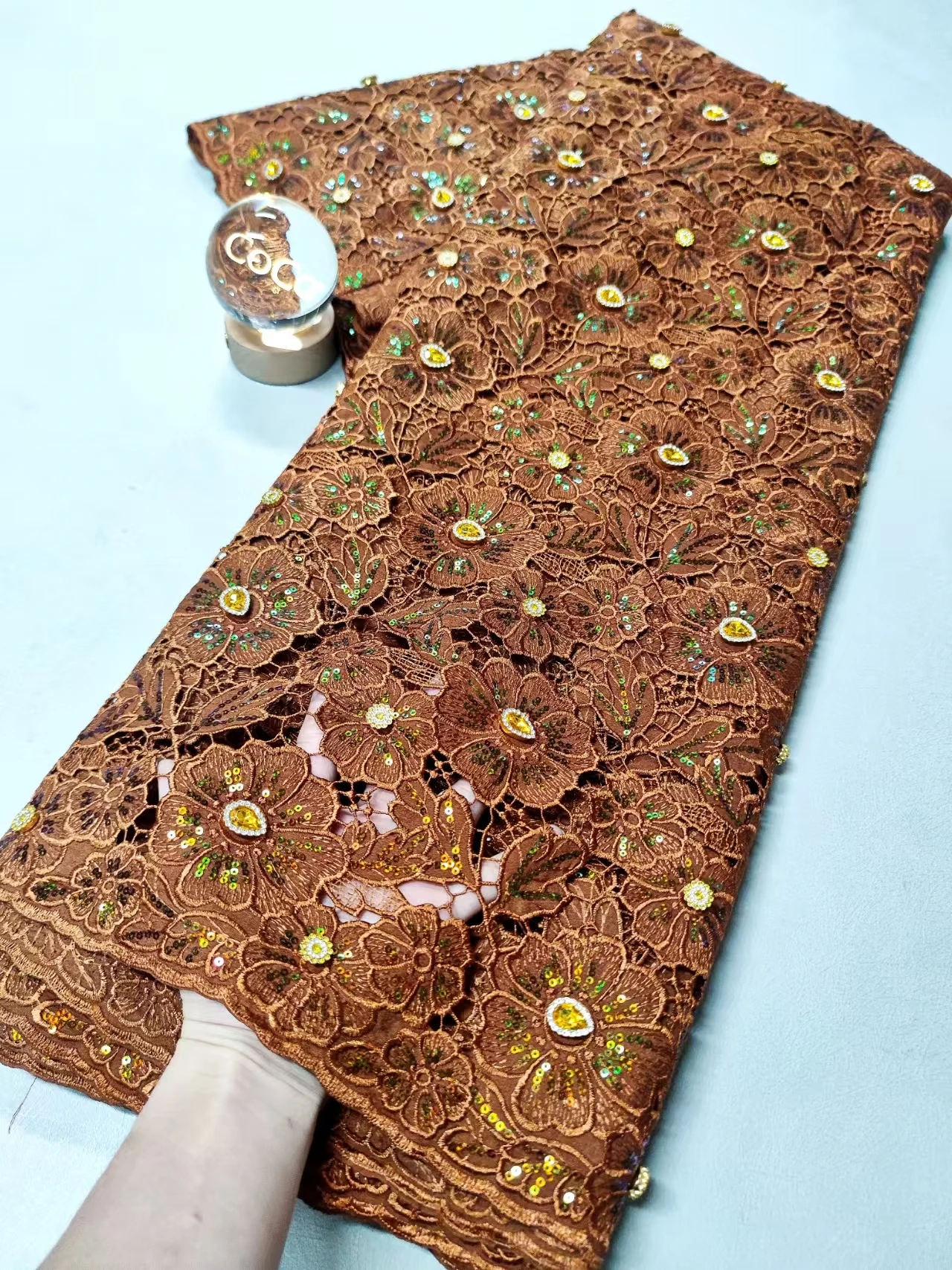 

2025 африканская нигерийская французская гипюровая кружевная ткань с вышивкой и блестками, тюль, ткань для пошивки одежды для вечеринок/свадебных платьев, 5 ярдов