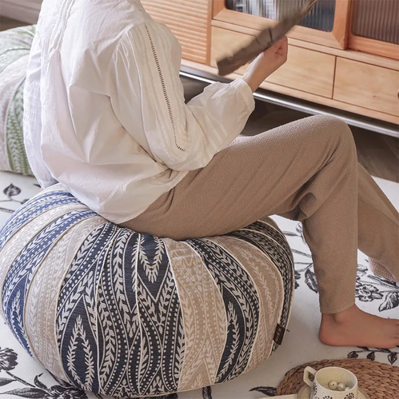Japanese Floor Cushion, Round Embossed Meditation Zabuton, Comfortable Tatami Mat for Yoga & Window Seat, Home Decor Accent