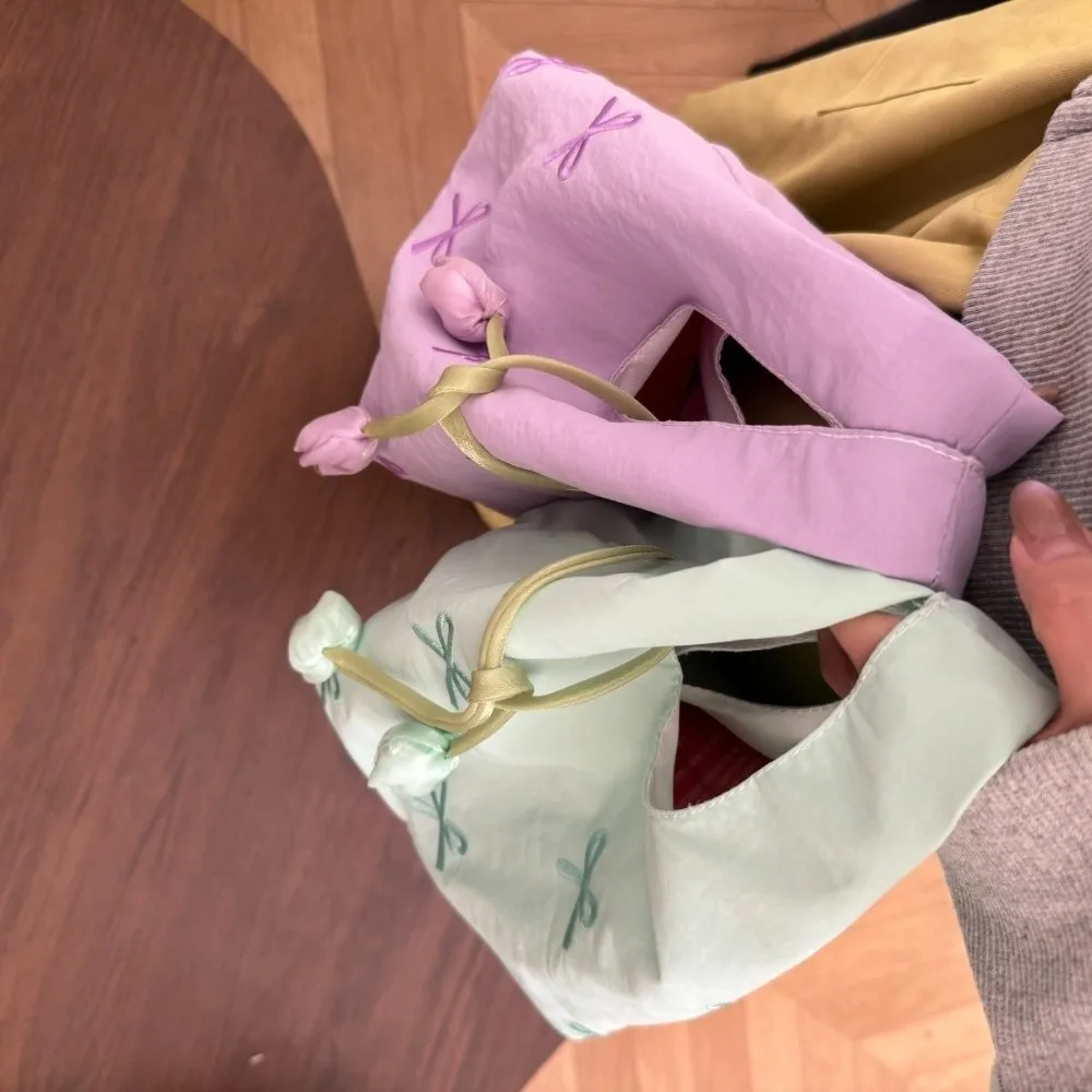 Cloth Flower Pendant Wrist Bag Chinese Style Tulip Temperament Lunch Bag Handheld Bow Gift Pouch Cheongsam Accessories