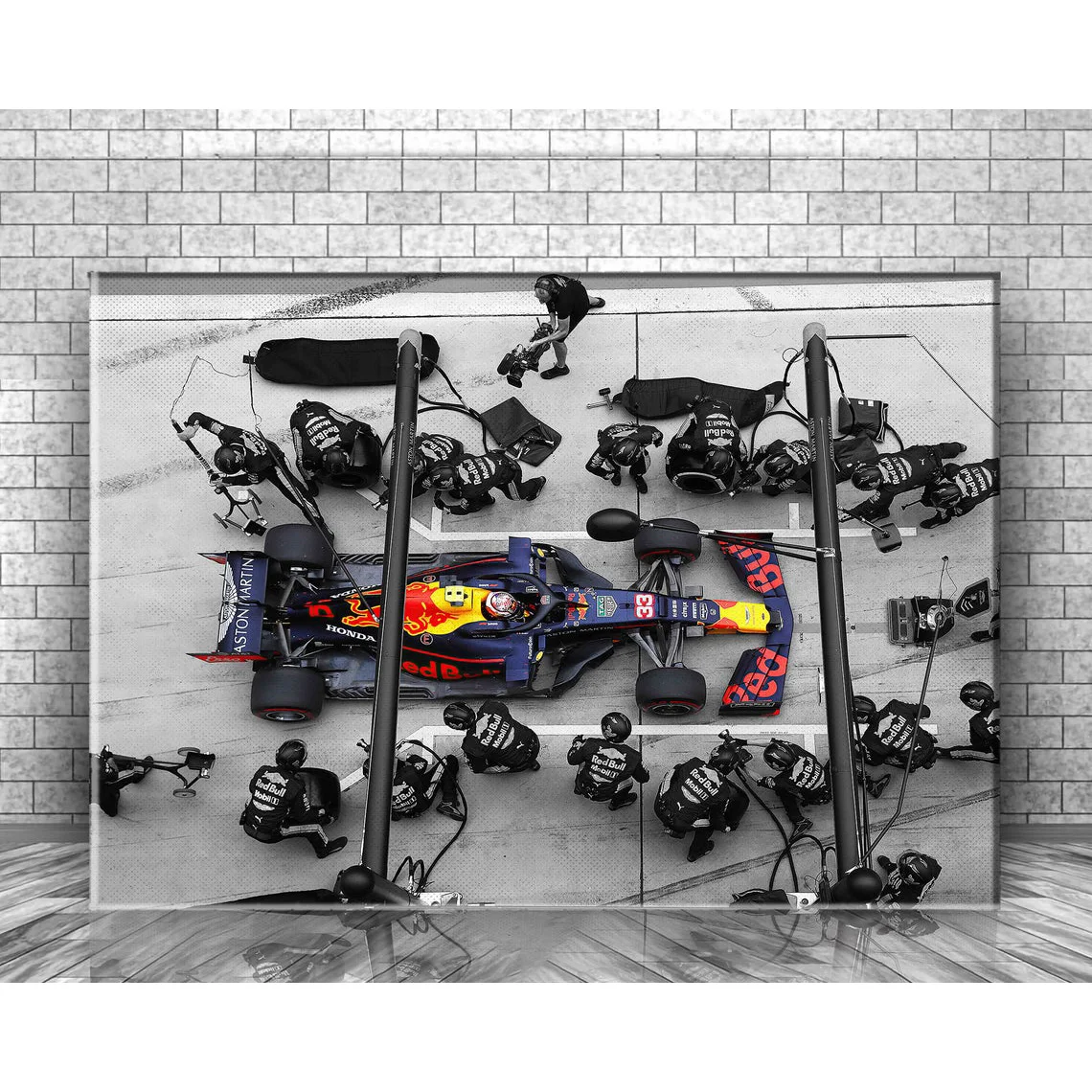 

Formula 1 Black and White Motorsport Max Pit Stop Posters Wall Art Pictures Canvas Paintings for Living Room Home Decor