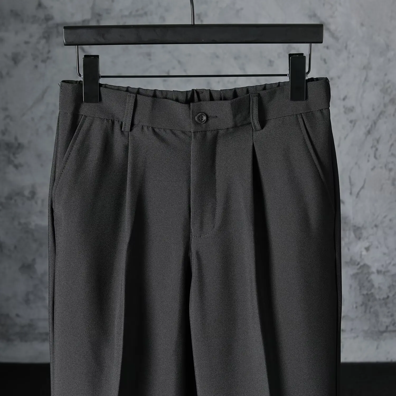 Herbsthosen für Herren, lockere Freizeithosen mit guter Drapierung, bodenlange Hosen, koreanischer Stil, trendige gerade Anzughosen. – Detail 29