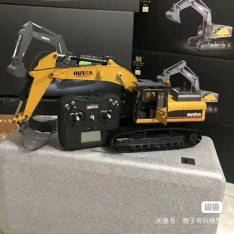 Huina Remote Control Excavator 1580 1:14 Scale 23 Channel All Metal With Sound Light Smoke Large Engineering Vehicle Model