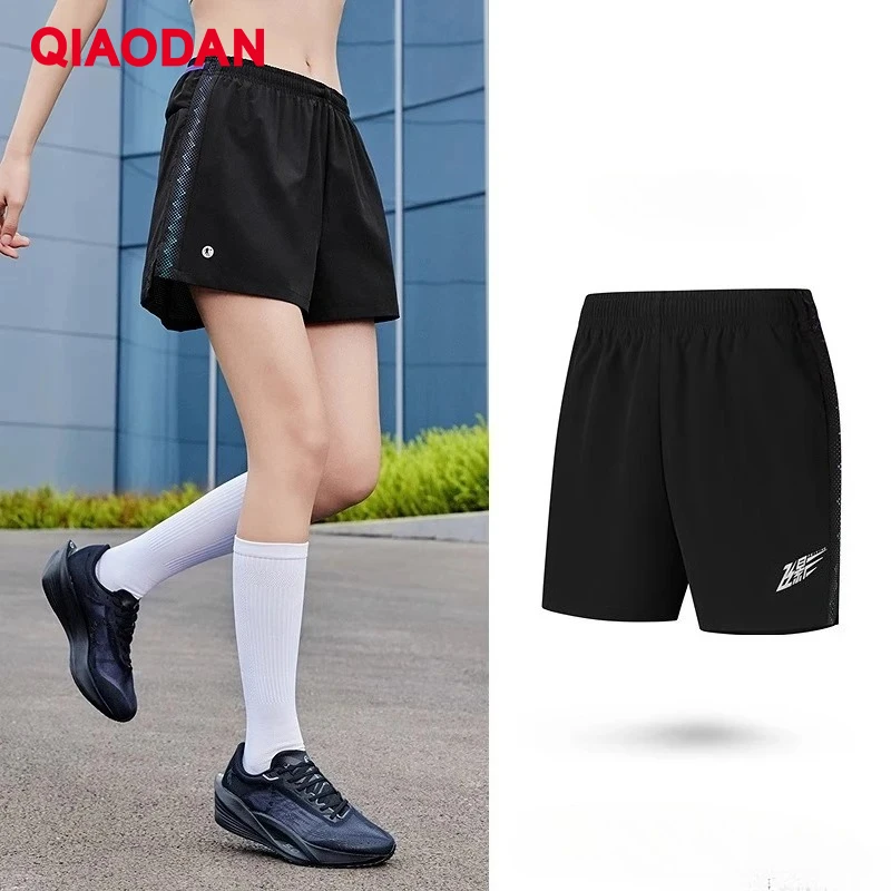 QIAODAN Feiyingผู้หญิงBreathableกางเกงขาสั้น 2025 ใหม่ProfessionalมาราธอนการฝึกอบรมQuick-Drying Elasticเอวกางเกงขาสั้นQXBNK2252151R