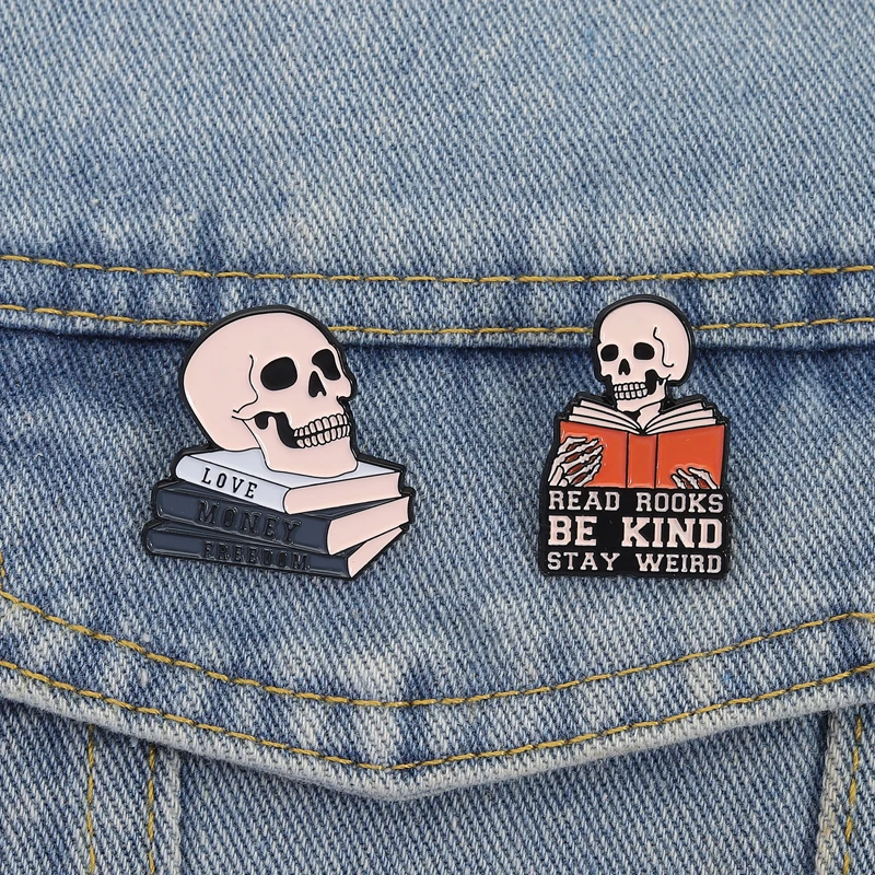 Lesebücher „Be Kind Stay Weird“, Emaille-Anstecknadeln, lustiges Lesen, Skelett-Broschen, Anstecknadeln, Leser, Schmuck, Geschenk für Familie und Freunde