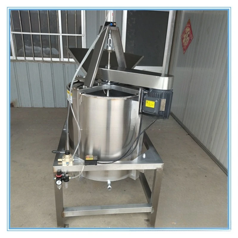 Lower discharge degreasing machine, high efficiency oil throwing machine, high efficiency drying machine