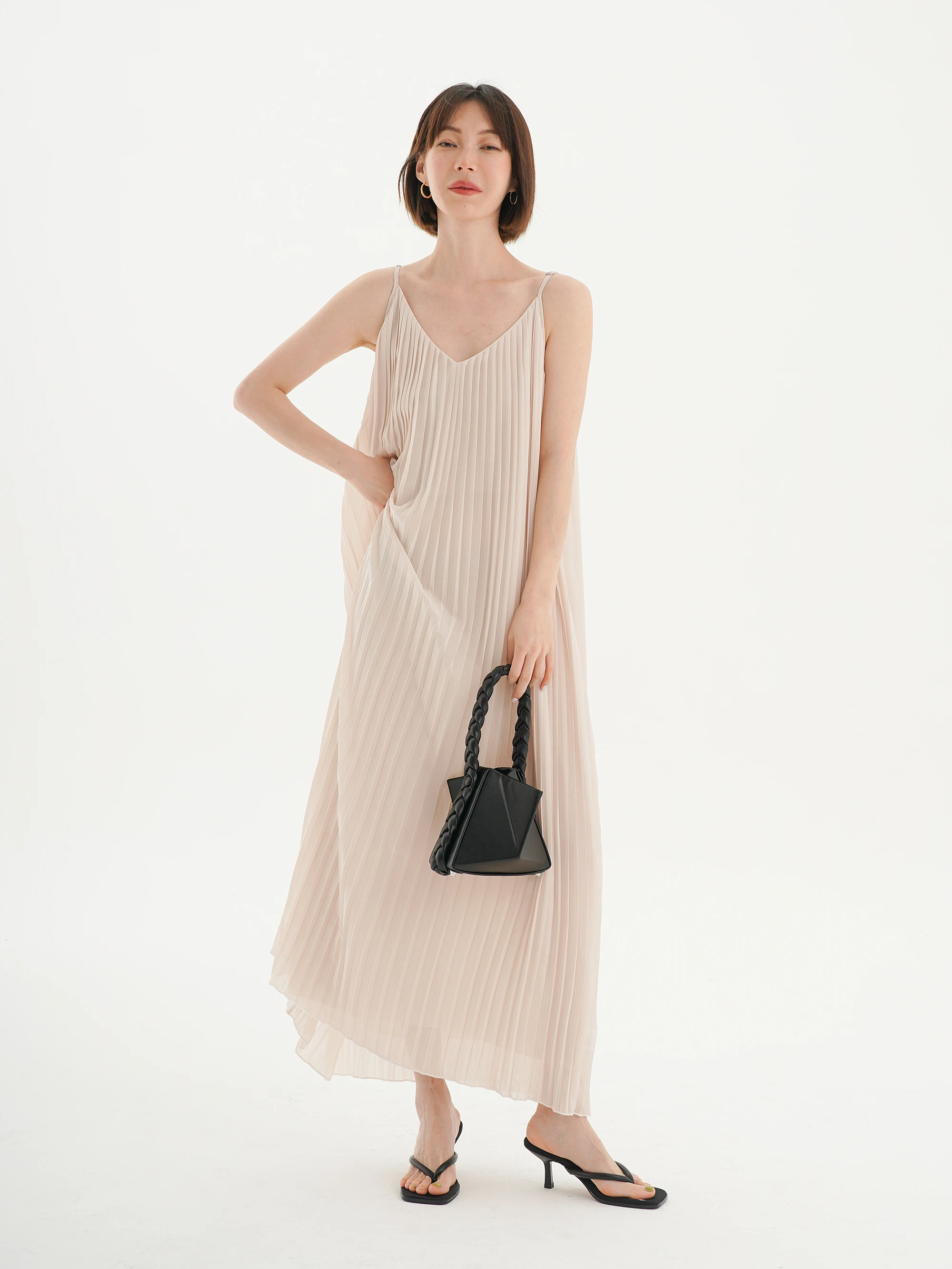 

Elegant V-neck Loose Women's Dress Summer Design Sensation Gentle Atmosphere Long H-line Gauze Drop Waist Strap Dress