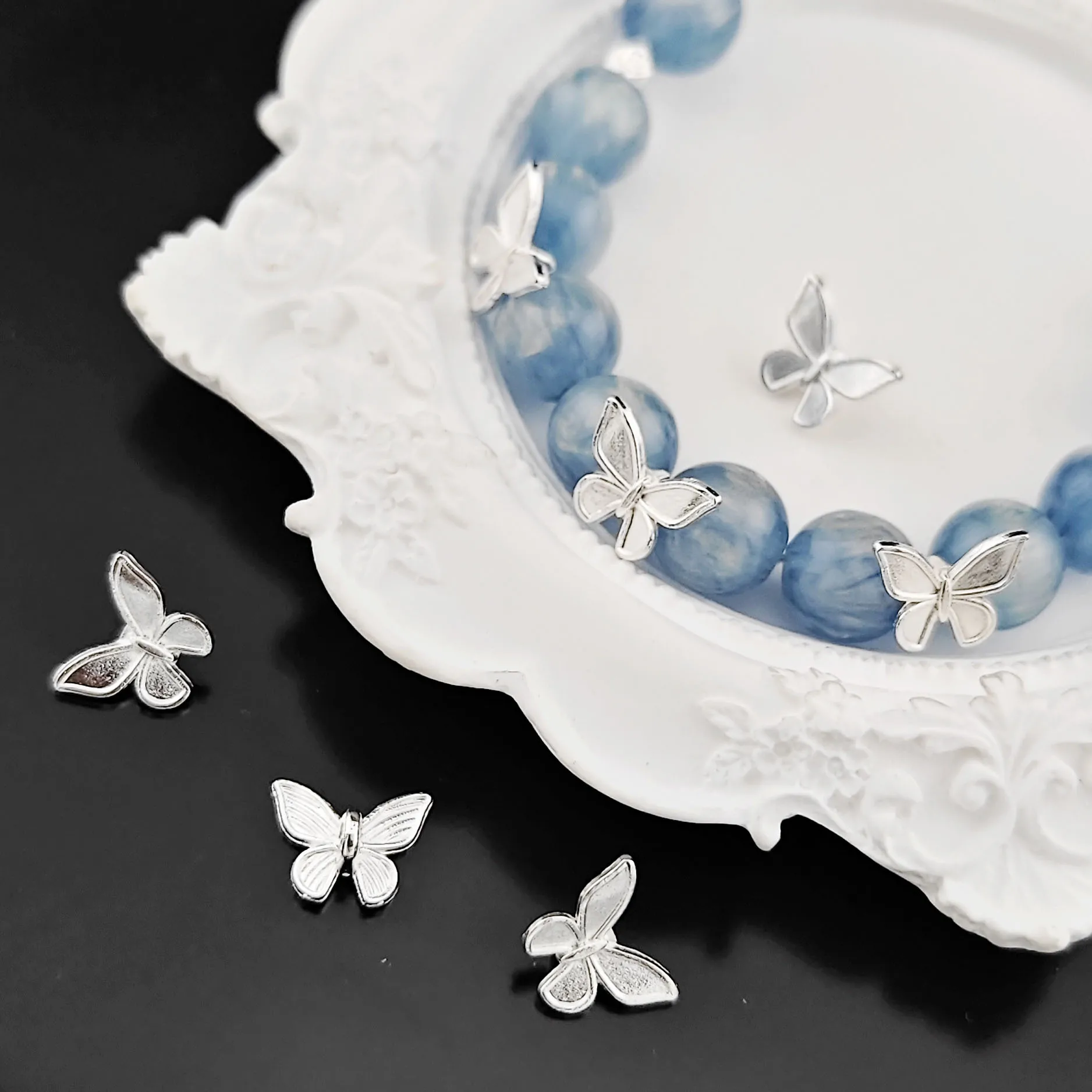 10/30 قطعة سبائك فضية اللون فراشة على شكل خرزة مباعدة DIY بها بنفسك الديكور شرابة حلية مجوهرات اكسسوارات فضفاض الخرز المواد