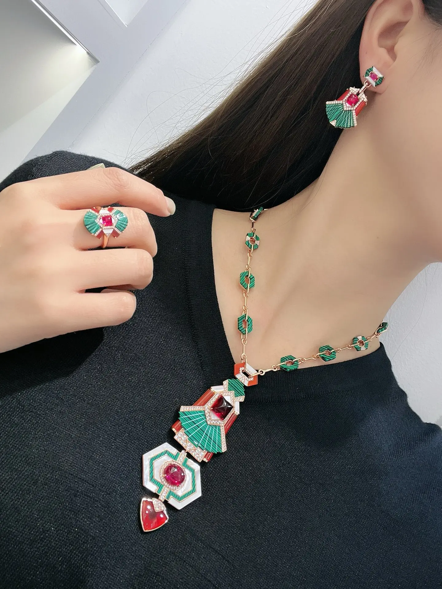 Alta artigianale solido argento 925 agata rossa sintetica verde malachite conchiglia collane di perle orecchini anelli set di gioielli da donna di lusso