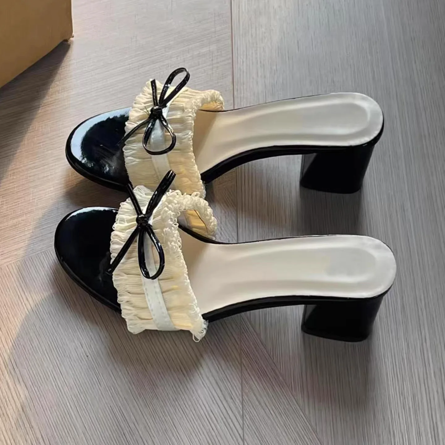

Summer Outdoor Beautiful Thick Heel Comfortable Women's Sandals Slip-On Shoes Knot High Heels Not Tired Footwear