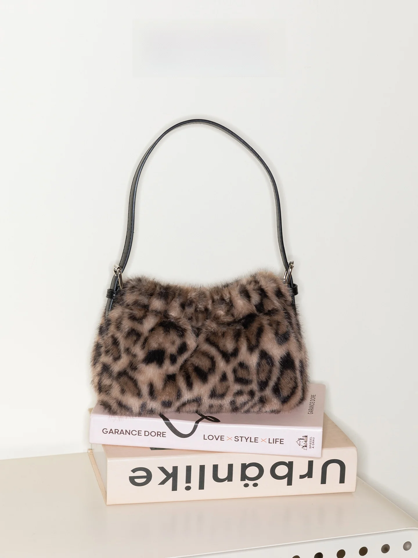 

Retro American Style Furry Leopard Print Women's Bag Orange Girl Autumn Winter Underarm Bag Handbag Single Shoulder Bag