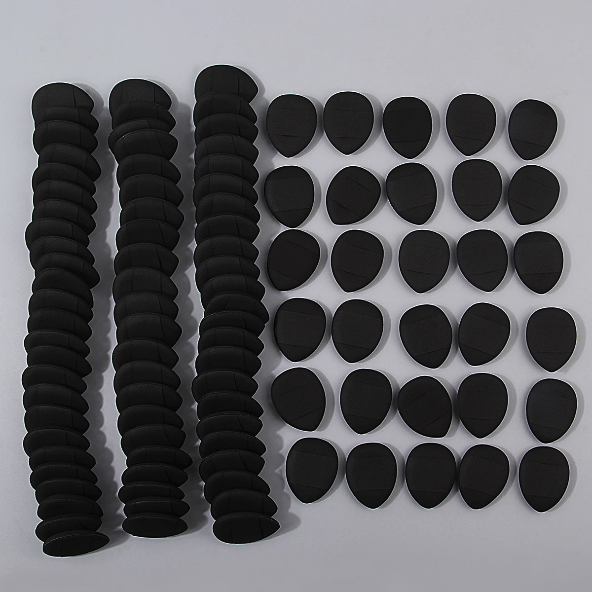 100PCS super affordable black mini makeup thumb powder puff, no powder sticking, easy to use, portable professional makeup tool