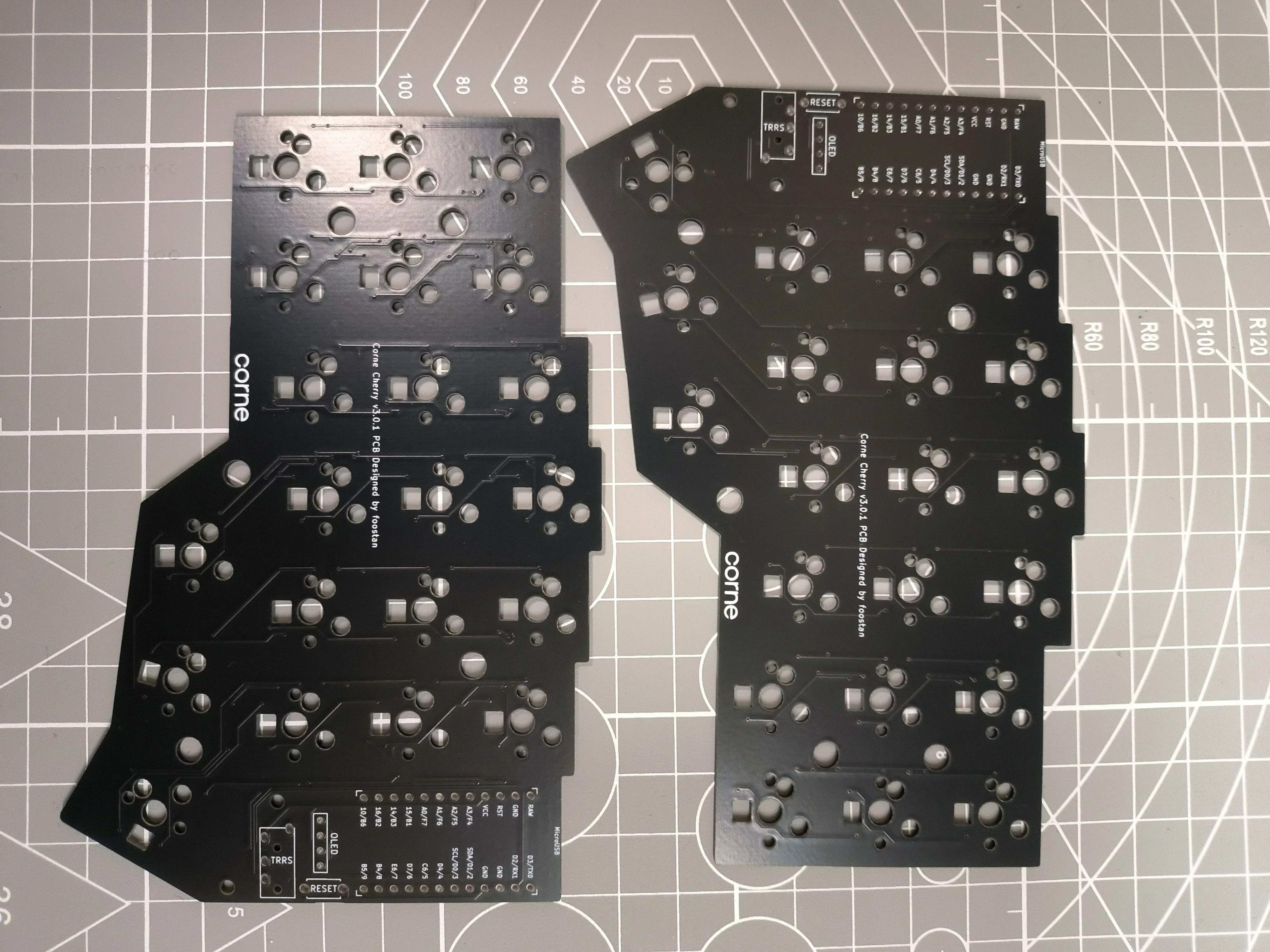 Imagem -04 - Crkbd Kit de Teclado Dividido Personalizado Sofle Rgb Pcb Kit Faça Você Mesmo Design com Fio e sem Fio Acessórios de Teclado Dividido Não Pré-construído