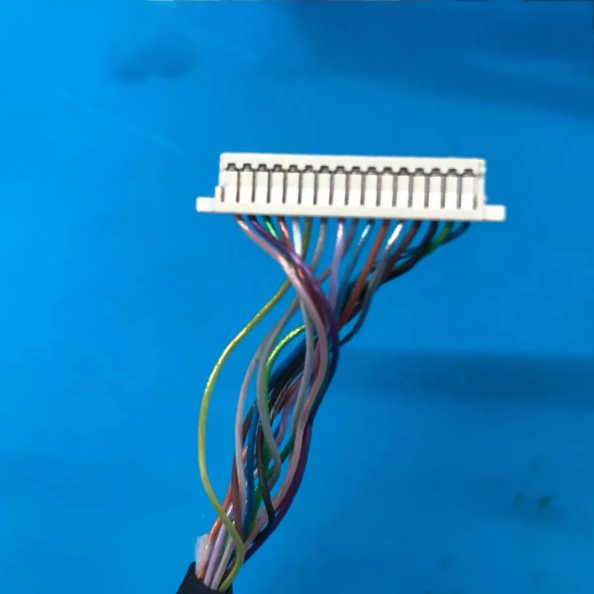 A 16 Pins Wire Terminal Connector For SONY WH-1000XM5 Wireless Headphones Main Wire Connector Replacement image 3
