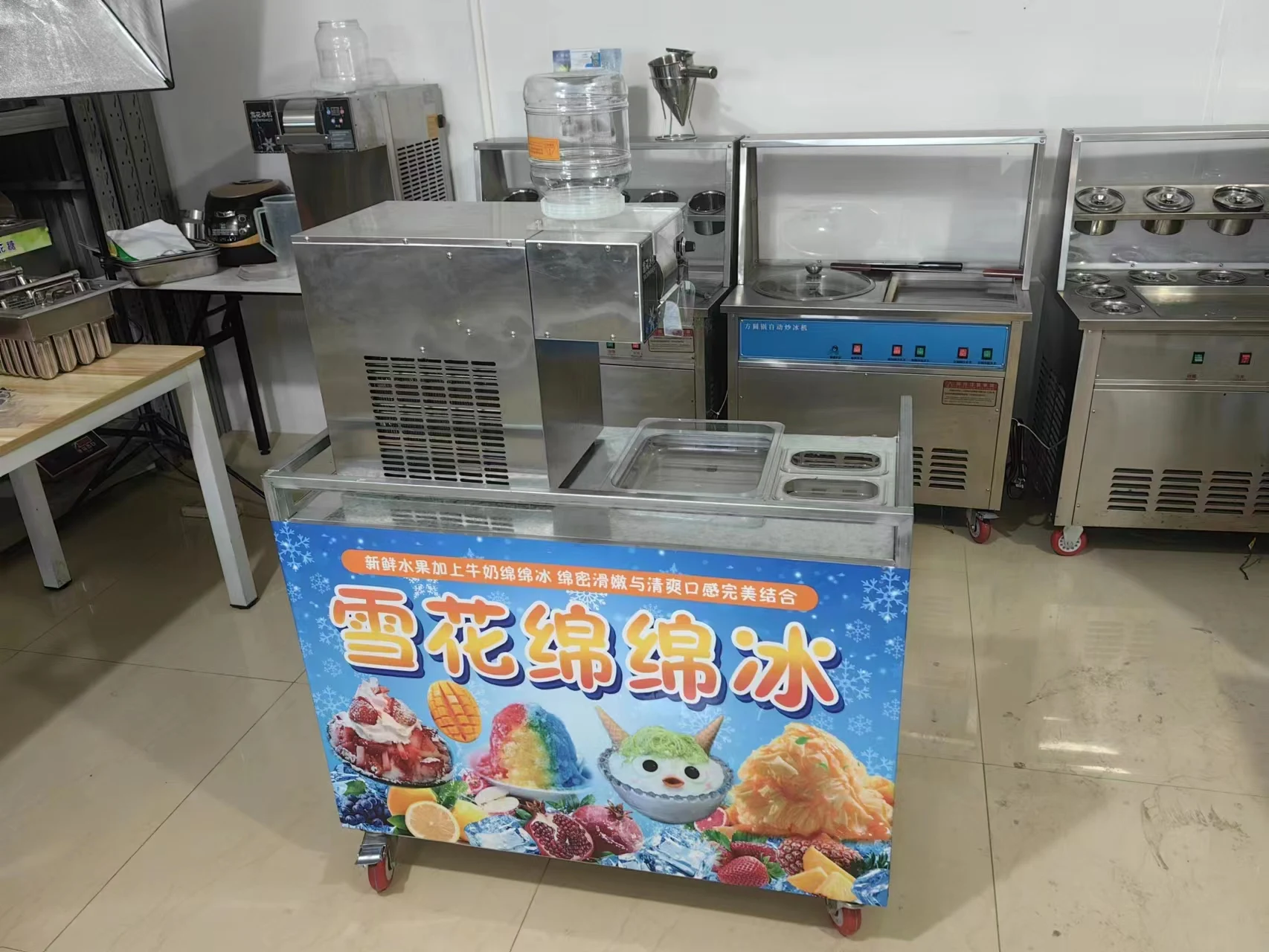 Can do picture Design Summer Snow Ice Machine with Mobile Cart Commercial Stall Equipment Milk Continuous Cold Drink Mobile Ice