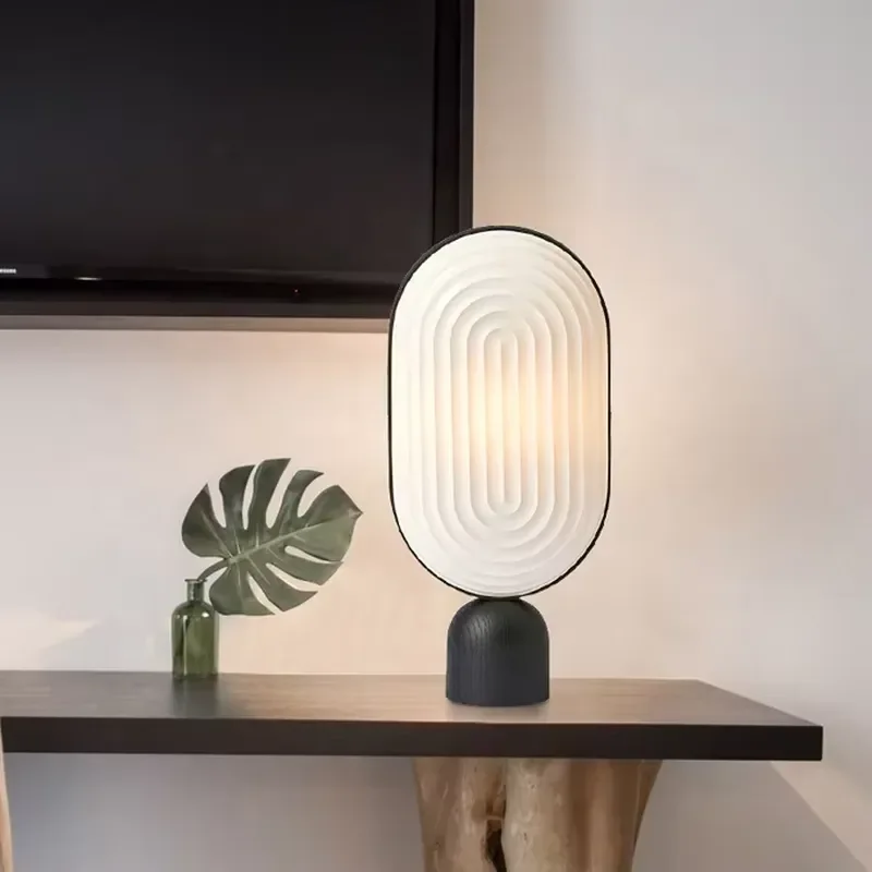 Nordic Style Mini Desk Lamp White Resin Base Black Metal Frame LED Reading Light for Bedroom Bedside Study Table Modern Decor