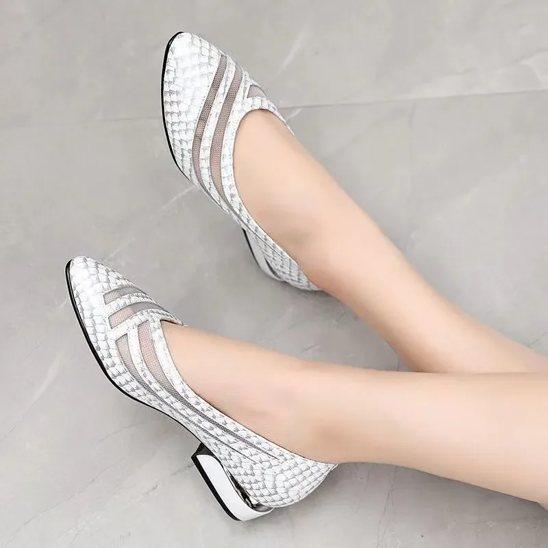 2024 Spring Summer New Designer Low Heels Shoes Women Large Size Pumps Brand Genuine Leather Ladies Luxury Fashion Party Shoes