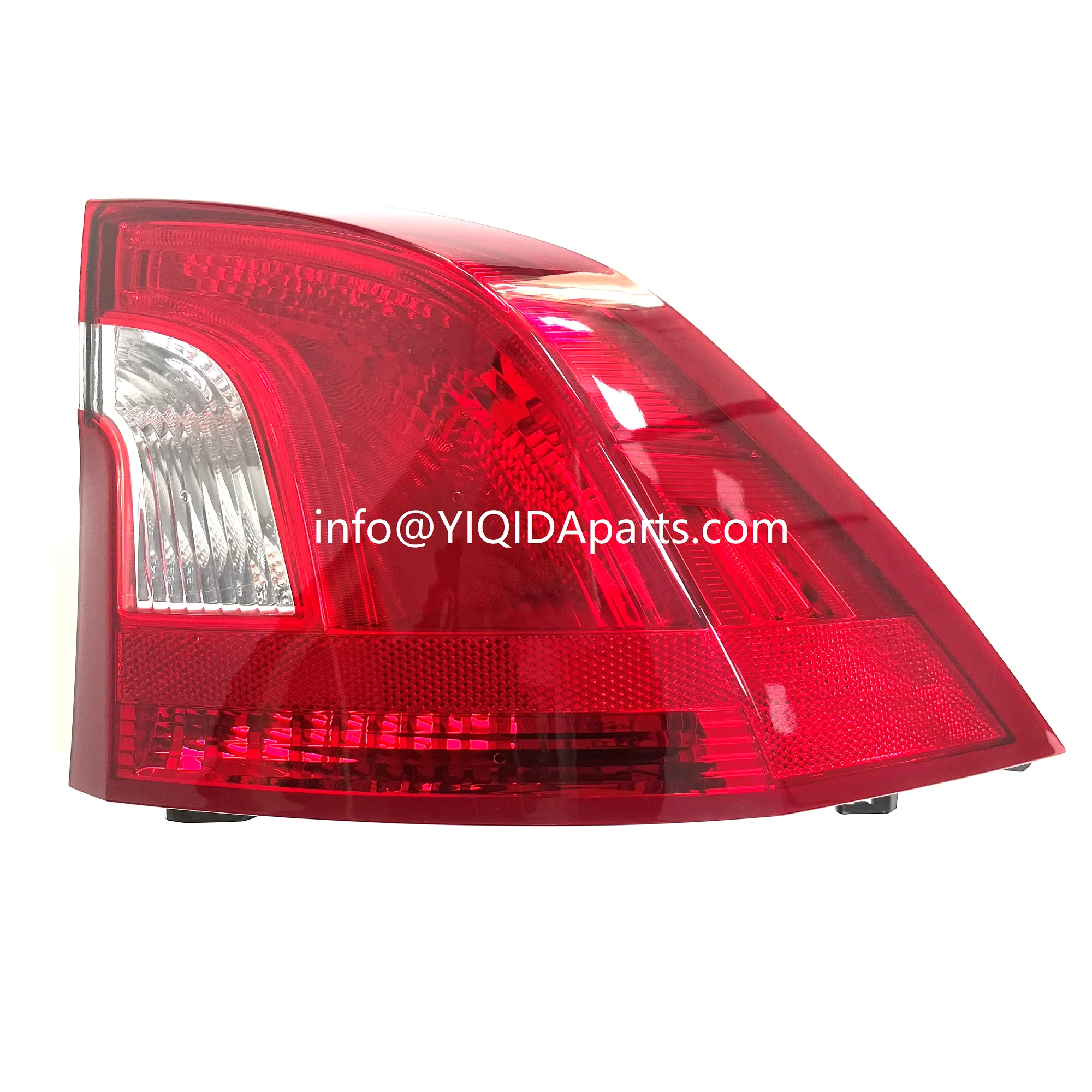 YIQIDA OEM 31395931 Right Hand Side Red LED Tail Lamp Auto Tail Lights For S60 Cross Country/S60 (11-18)