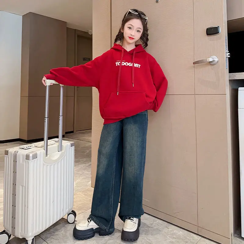 

2025 Winter New Red Fleece-Lined Thickened Hoodie for Girls Medium-Large - Stylish & Versatile Top