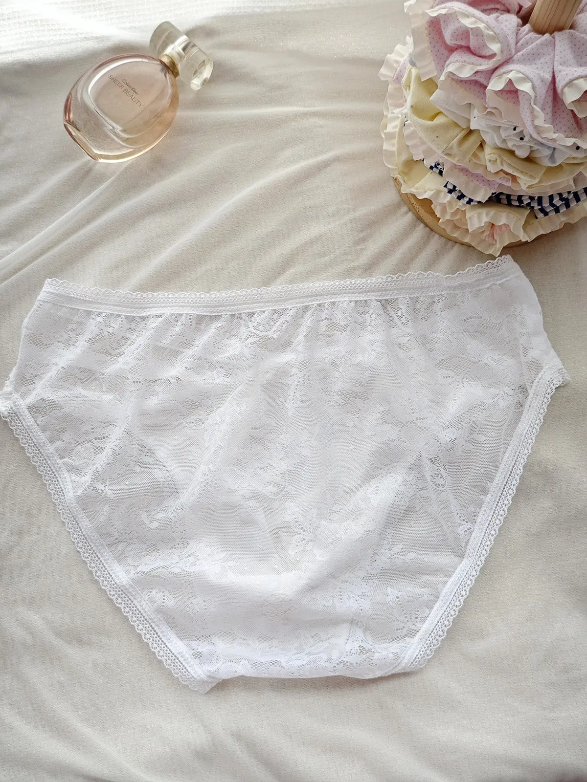 Men's Low Waist Pure Desire Super Beautiful Hollow Sexy Briefs Lace Seamless Underwear Cute Pants Breathable Men's Underwear