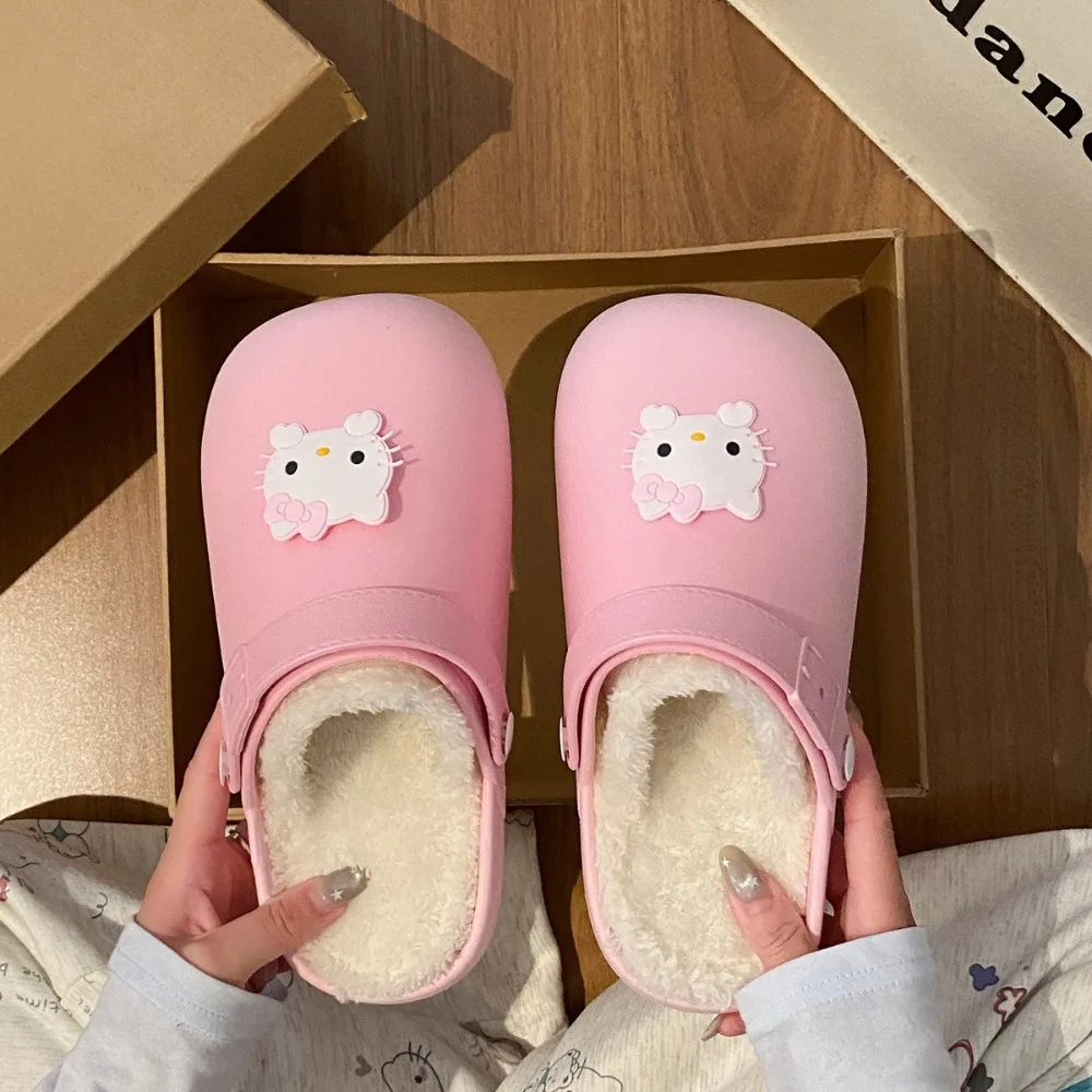 شباشب قطنية نسائية من HelloKitty مريحة ومتعددة الاستخدامات وقابلة للإزالة وقابلة للغسل ومضادة للانزلاق شتوية كاجوال ناعمة من الأسفل متينة