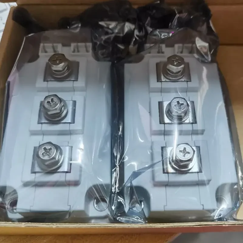 1PCS/LOT new BSM200GB120DN2 BSM150GB120DN2BSM150GB120DN2 BSM150GB120DN2 BSM100GB120DN2K MODULE Half-Bridge 2 M62a