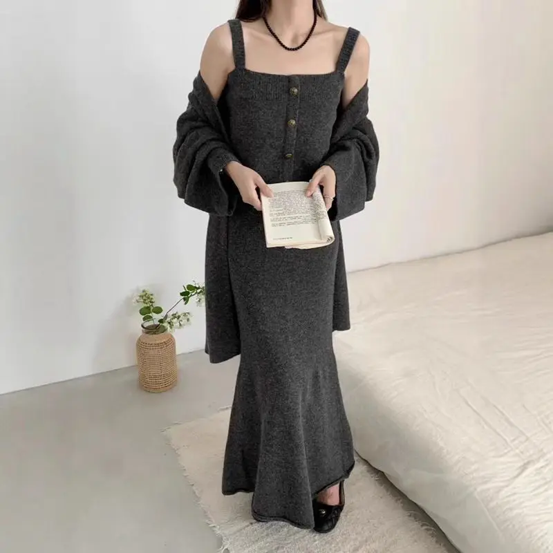 

Vintage Hong Kong style temperament elegant knitted three piece set women camisole vest+sweater cardigan+fish tail half skirt