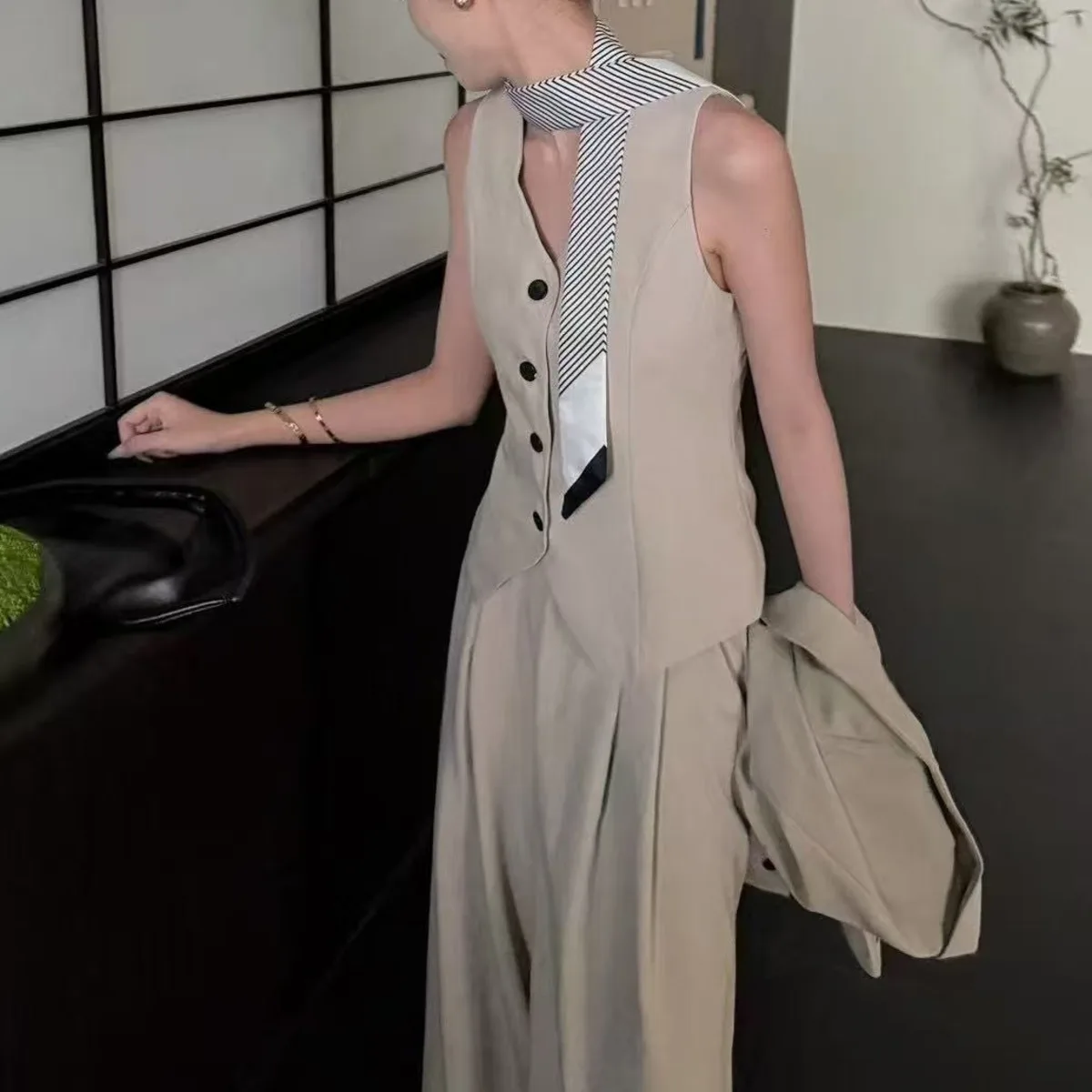 KWTX 2025 Autunno Nuovo gilet elegante + giacca con risvolto corto + pantaloni a gamba larga Set completo per donna, abbigliamento casual da ufficio allentato, stile minimalista