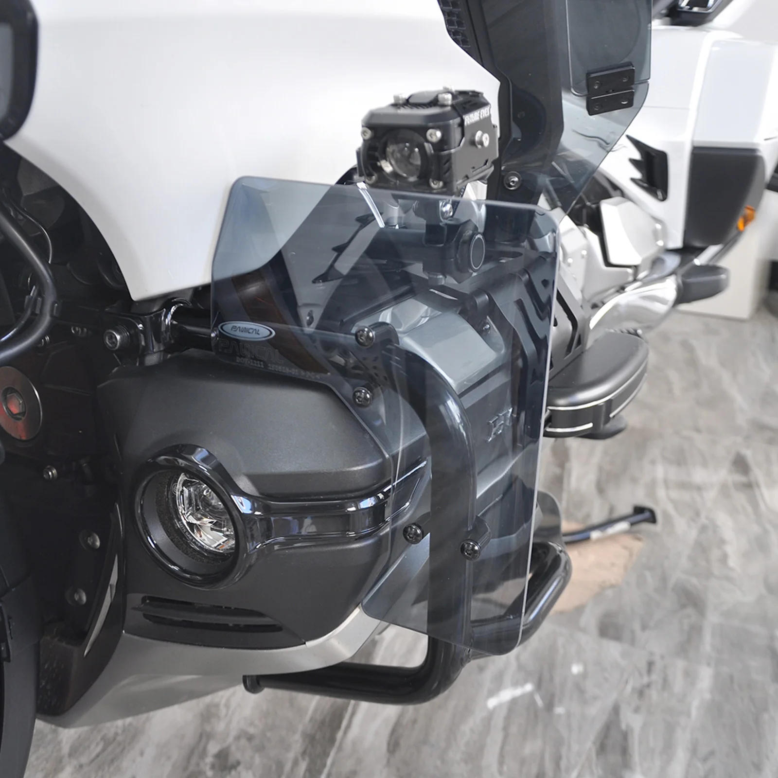 

For Honda Gold Wing GL1800 F6B PANICAL Spotlights Leg Air Deflector Auxiliary Lights Spoiler Bracket Bumper Windshield 2018-2025