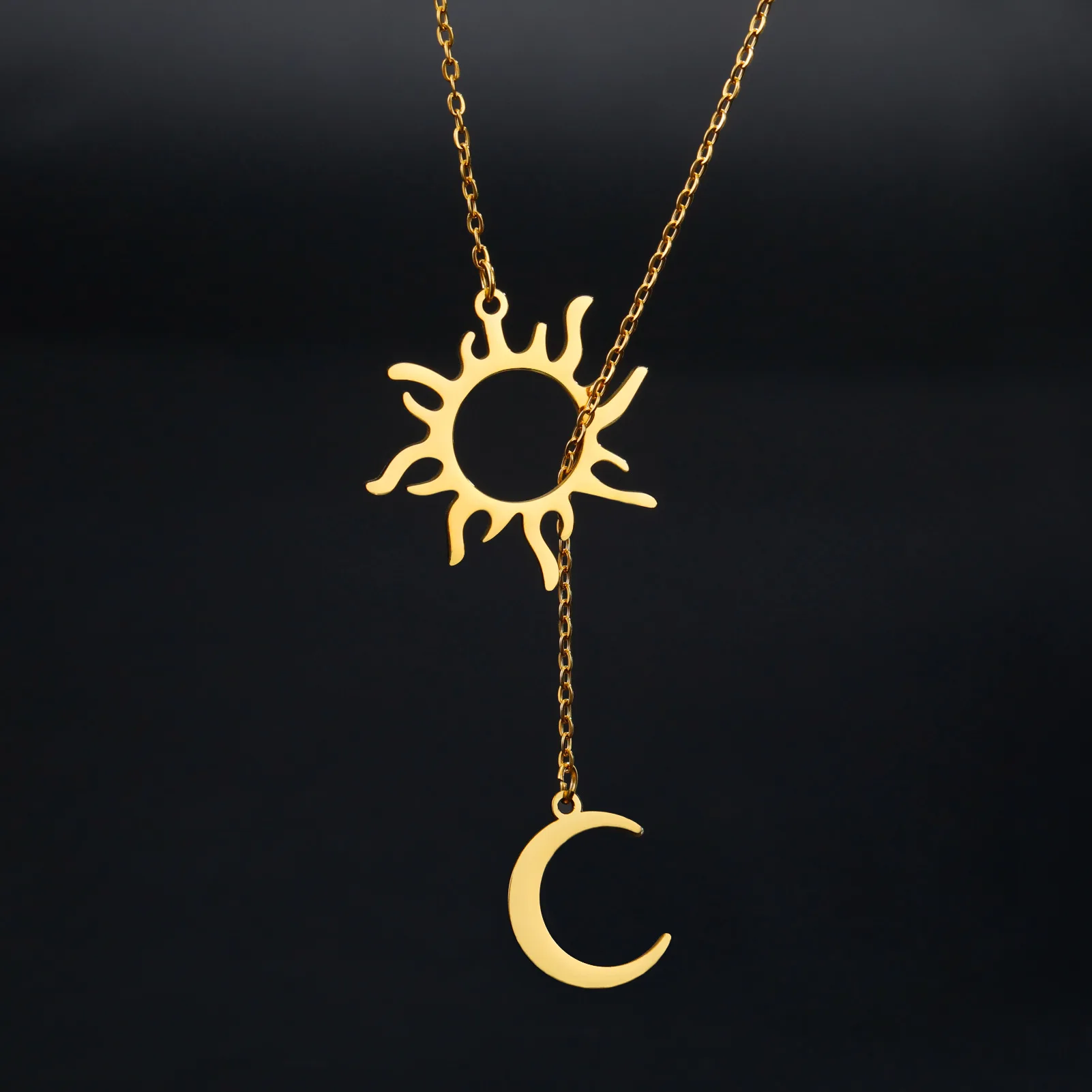 New trendy style four-sided distorted sun-moon crescent pendant stainless steel necklace, highly personalized and versatile coll