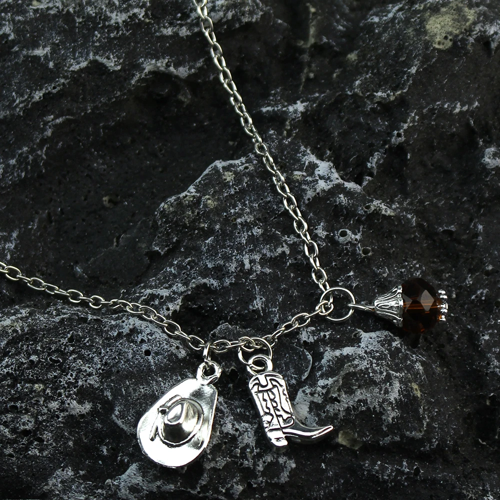 Creative Western Cowboy Boot & Cowboy Hat Horseshoes Necklace Texas Farm Cowboy Shoes Hat Backpack Necklace Accessory