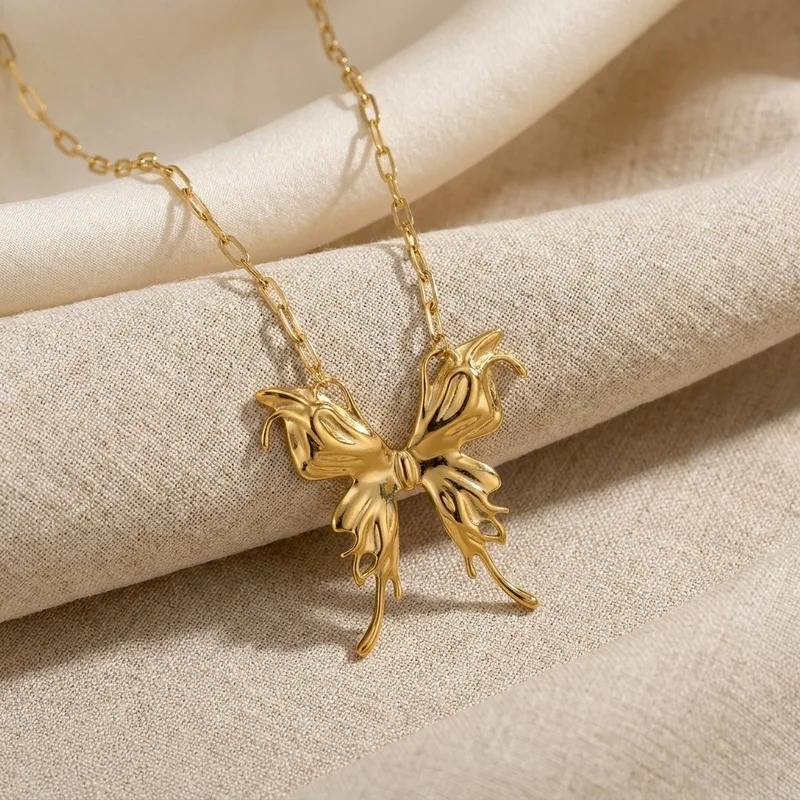 Irregular Melting Necklace with Atmosphere Gold-plated stainless steel art pendant paperclip chain Unique Pe