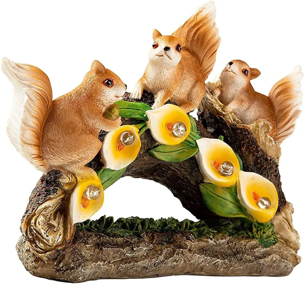 

Outdoor solar resin statue ornament simulated animal three squirrels sculptures decorative courtyard landscape lights Party Home