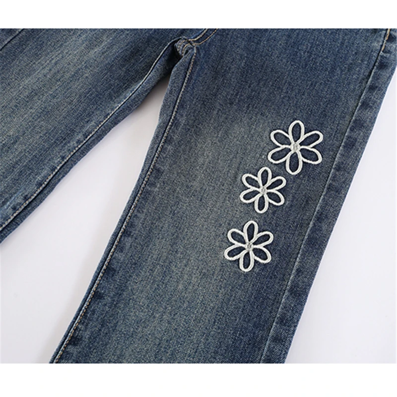 جينز بناتي أمريكي عالي الشارع مع زهرة للأطفال الصغار لربيع الخريف بتصميم عتيق y2k سروال دينم بقصة ضيقة