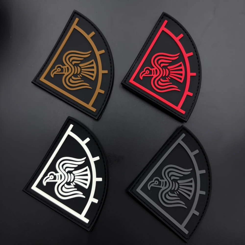 

A Viking Bird Pattern Pvc Patch Badge Sticker, with a Glow-In-The-Dark Effect, Has a Hook on the Back, Suitable for Decorating Bags, Backpacks, Vests, and Clothing, Embroidered Patch Sticker, Soft Rubber