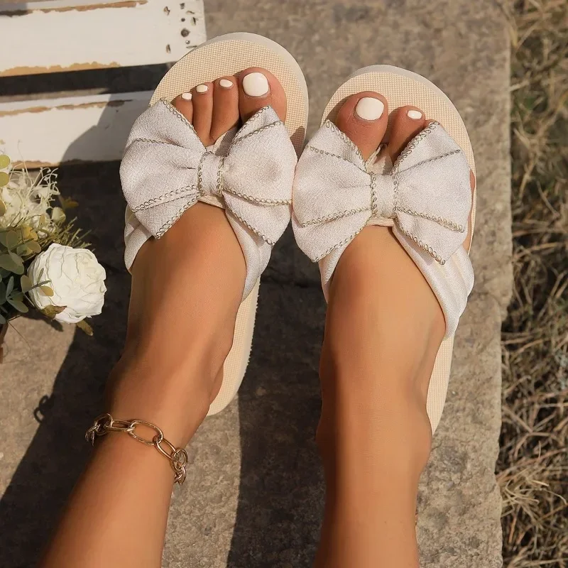 New Summer Slippers Outdoor Beach Flip-flops Cute Flower Bow Decoration Casual Flat Slippers Shoes for Women Slides Women