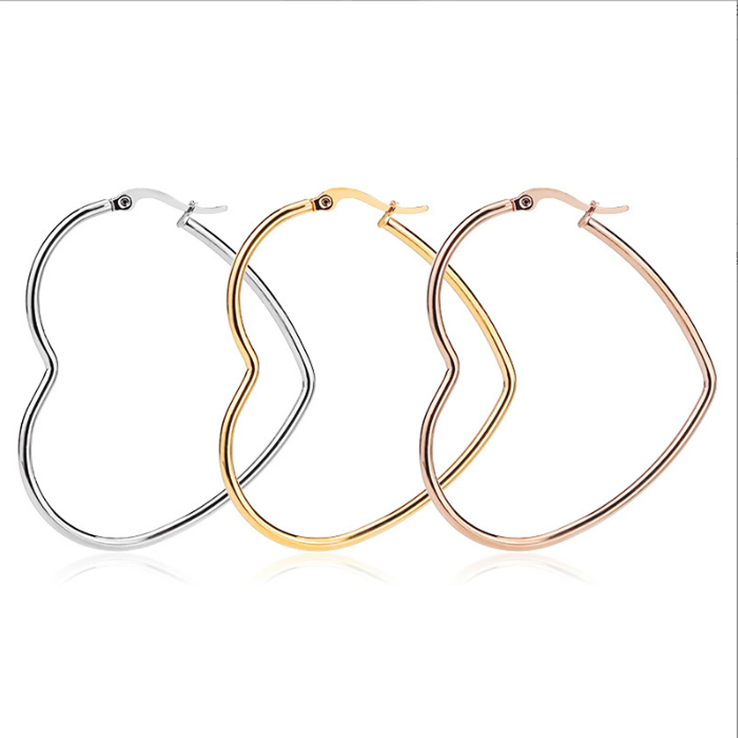 Modische Liebesohrringe aus Edelstahl, personalisierbar, leicht, luxuriös, hochwertige herzförmige Ohrringe, INS-Stil, Mädchenschmuck