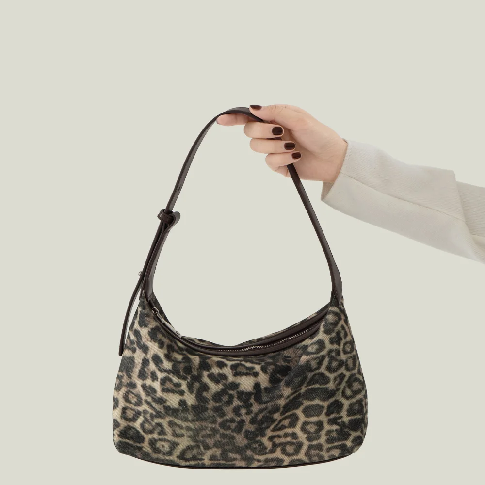 

Fashionable Retro Leopard Print Design Underarm Women's New Canvas Material High-End Handbag Shoulder Bag