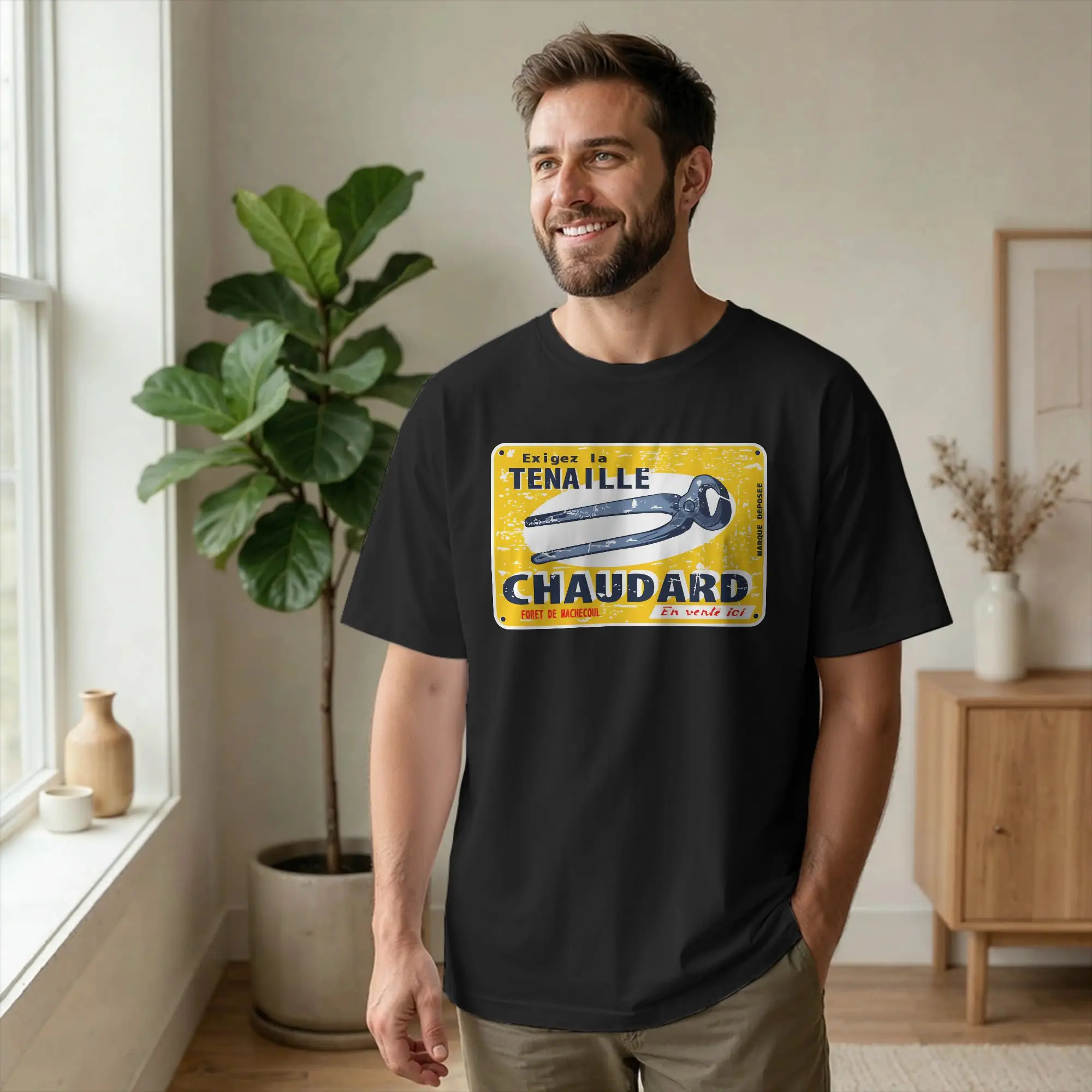 Men T-Shirt Quincaillerie Chaudard Vesoul Casual Pure Cotton Tee Short Sleeve Humor French Film T Shirt O Neck Clothes Plus Size