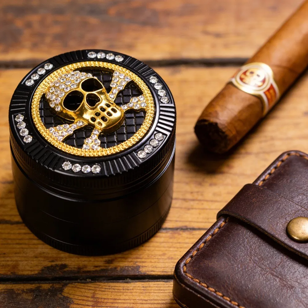 

50mm Black Skull Diamond Style 4 Layer Metal Herb Grinder Tobacco Spice Crusher Smoking Accessories