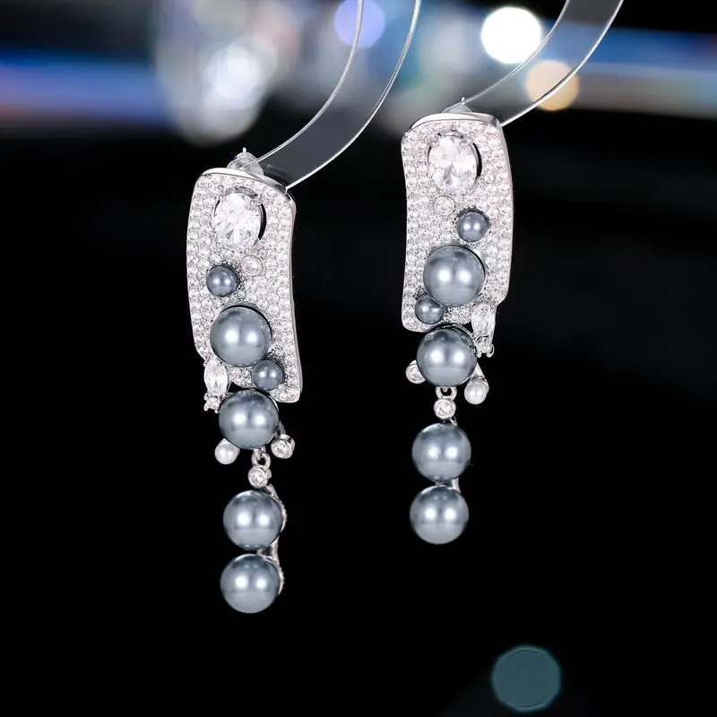 

Vintage Palace Style Reply Elegant Temperament Earrings For Women With High-End Design Sense Geometric Zircon Pearl Earrings